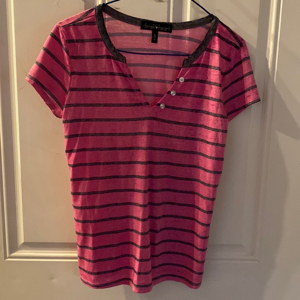 Derek heart brand shirt size small